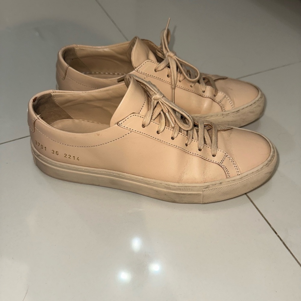 Common projects light pink leather sneakers